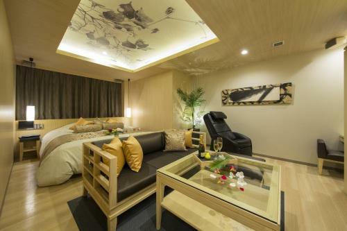 Hotel In The Green (adult Only)