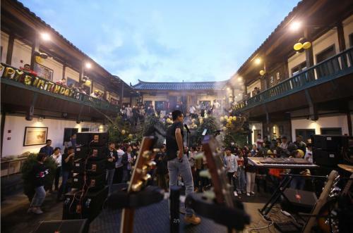 Albergue Desti Youth Park