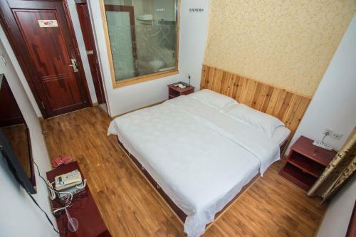 Posada Zhangjiajie Yijiaqin Hotel