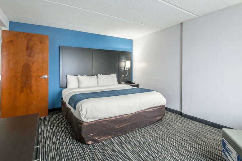 Hotel Comfort Inn West