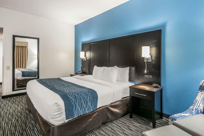 Hotel Comfort Inn West