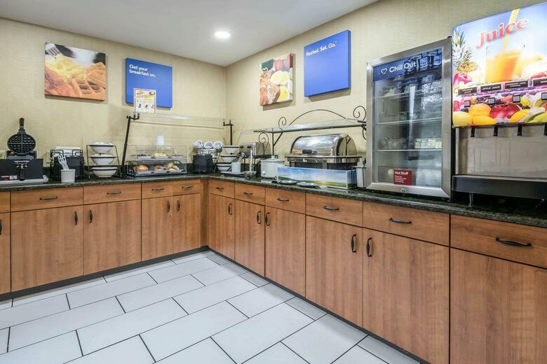 Hotel Comfort Inn West