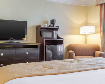 Hotel Quality Inn & Suites