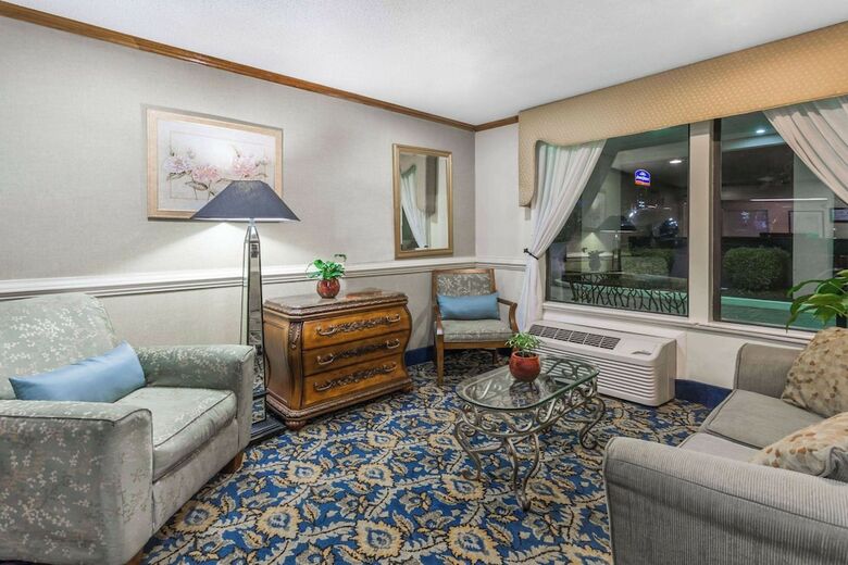 Hotel Comfort Inn