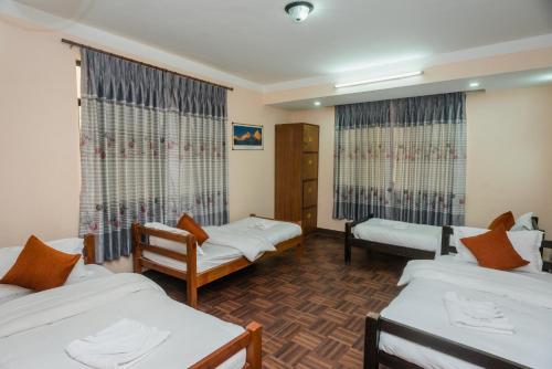 Albergue Famous House