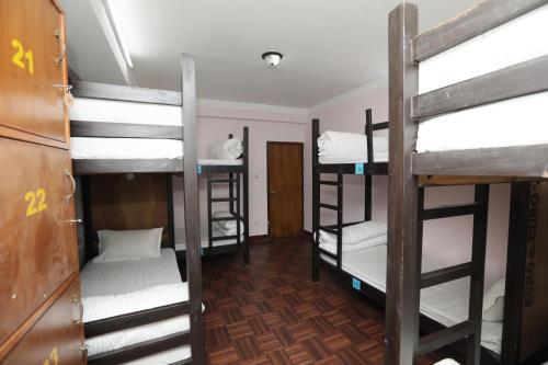 Albergue Famous House