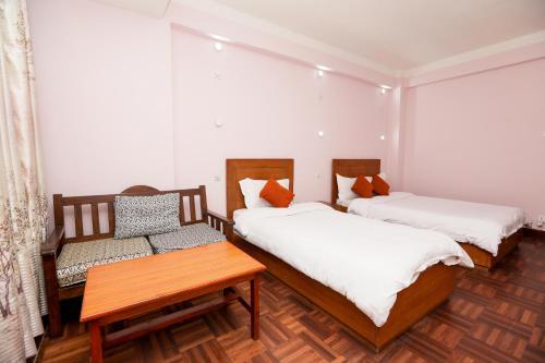Albergue Famous House