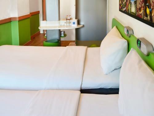Hotel Ibis Budget Semarang Tendean