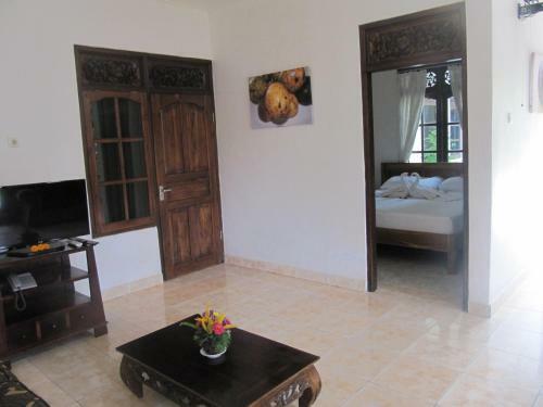 Starlight Hotel Lovina
