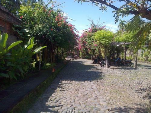 Hotel Nirwana Sea Side Cottages