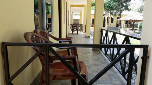 Hotel Chitwan Safari Camp & Lodge