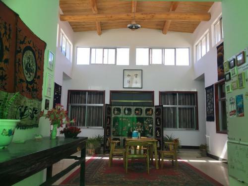 Dunhuang Han And Tang Dynasties Station Hostel
