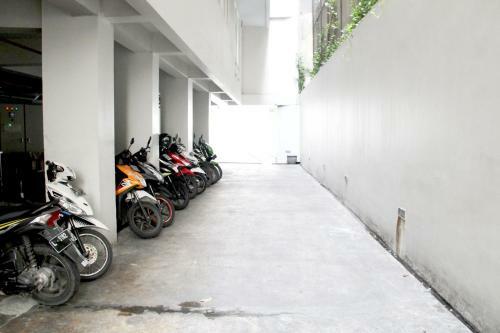 Cleo Hotel Basuki Rahmat