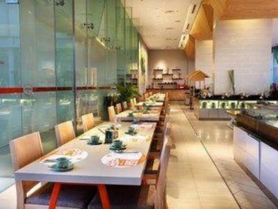 Harris Hotel & Conventions Gubeng
