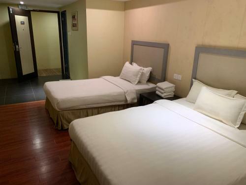 Posada Mcity Inn