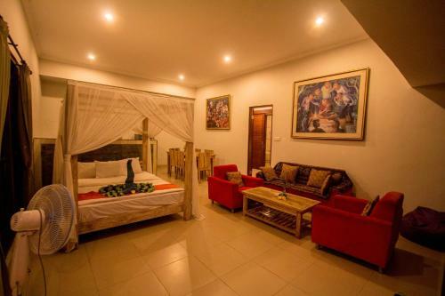 Ratna Villa