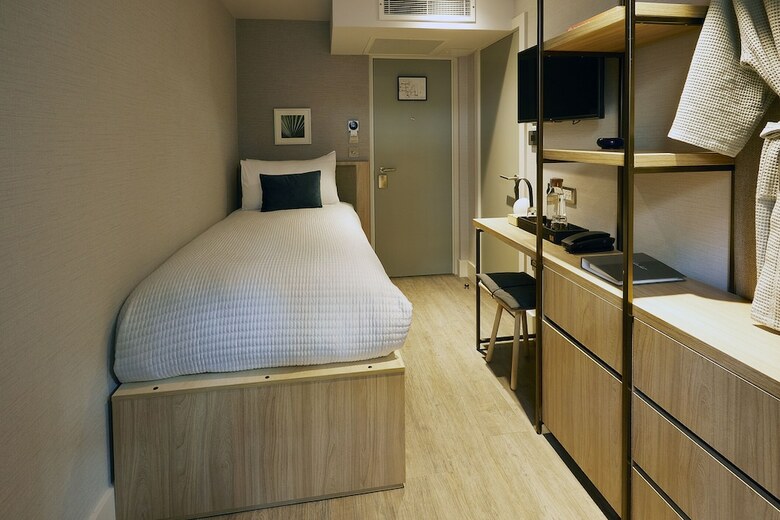 Hotel Inhabit