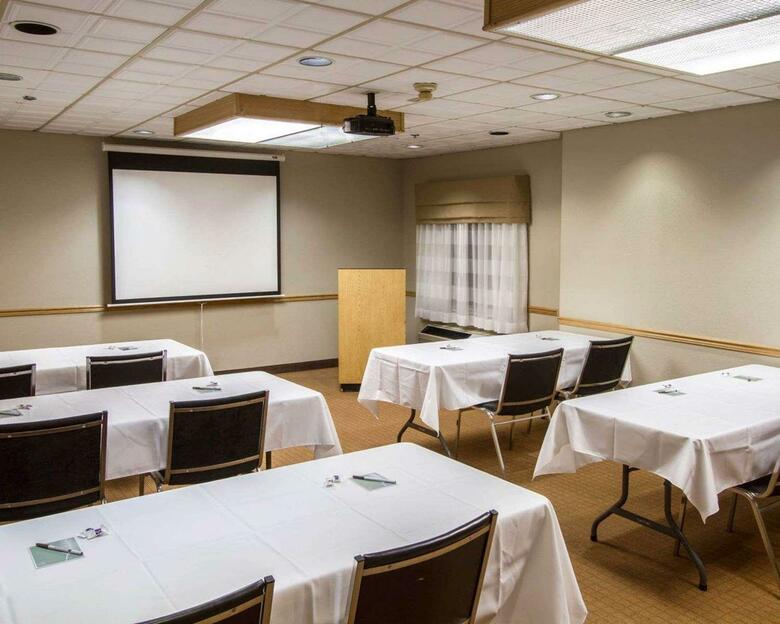 Hotel Sleep Inn & Suites Buffalo Airport