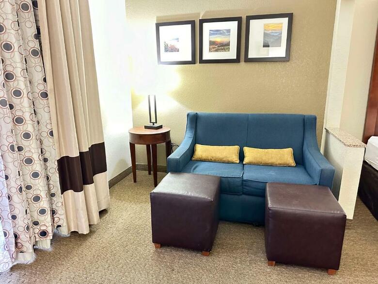 Hotel Comfort Suites
