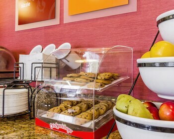 Hotel Comfort Inn Airport