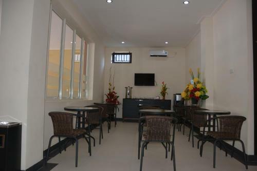Hostal Lariss Guest House