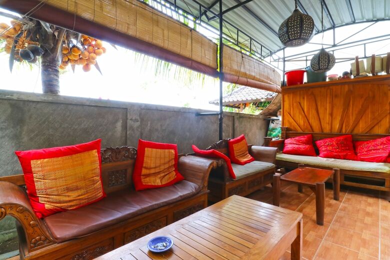Hostal Puji Bungalow