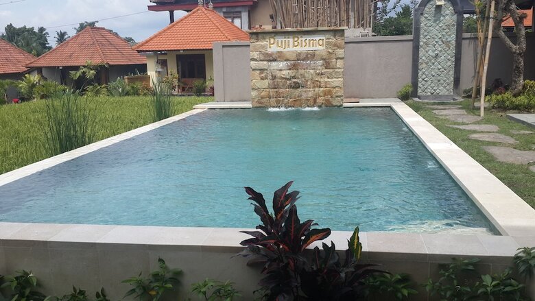 Hostal Puji Bungalow