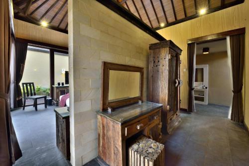 Gino Feruci Villa Ubud