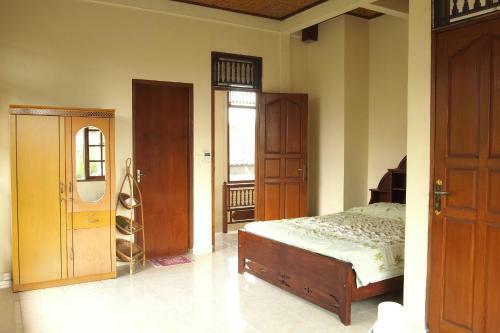 Hostal Runa Guesthouse