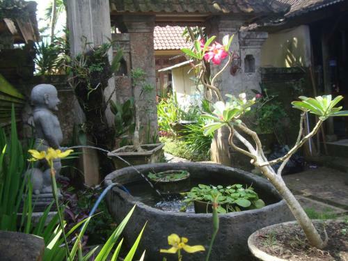 Hostal Gusti Home Stay Ubud