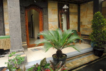Hotel Jangkrik Homestay