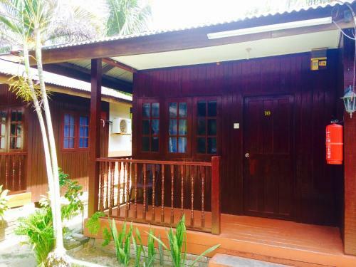 Hotel Pangkor Indah Beach Resort