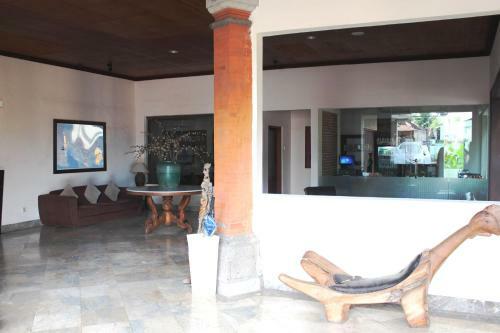 Indi Hotel