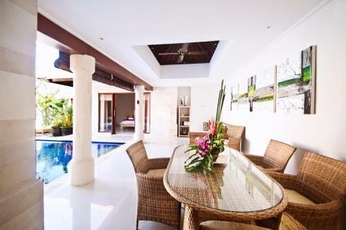 Taman Kesari Villas