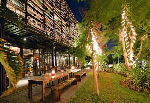 Hotel Sama Sama Suites & Restaurant