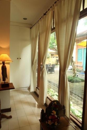 Hostal Sunhouse Guesthouse
