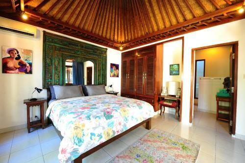 Villa Bulan Mas