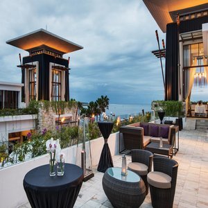 Hotel Mantra Sakala Resort & Beach Club