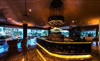 Hotel Mantra Sakala Resort & Beach Club