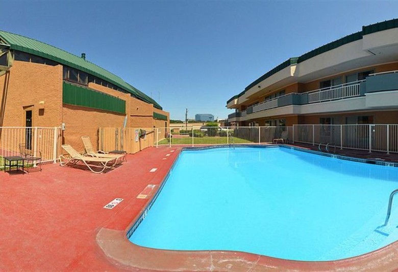 Hotel Rodeway Inn & Suites Fiesta Park
