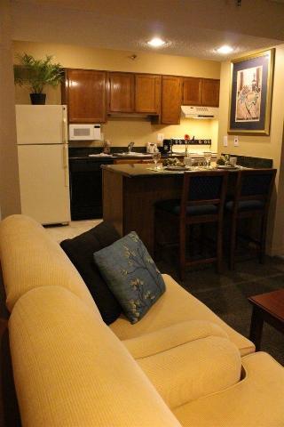 Chase Suite Hotel