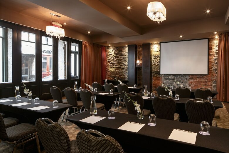 Nelligan Hotel