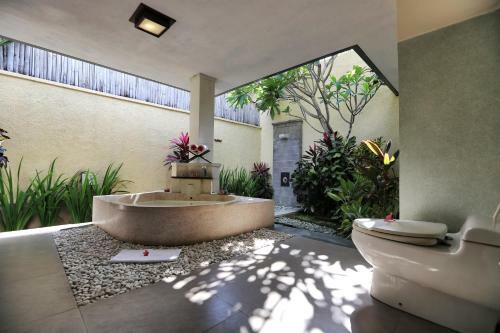 Villa The Sanyas Suite Bali