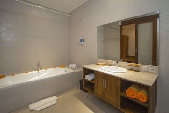 Hotel Pertiwi Bisma 1