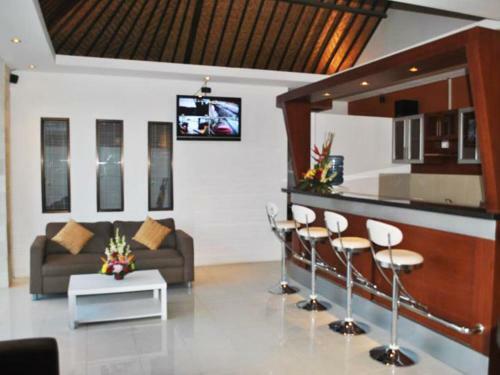 Tanjung Lima Villa