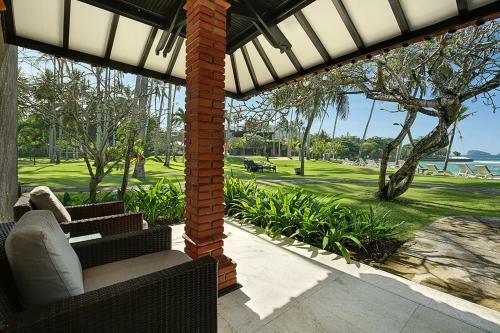 Hotel Candi Beach Resort & Spa