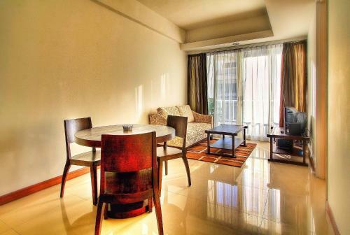 Apartamentos Sunset Residence And Condotel