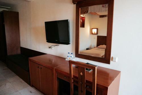 Hotel Kuta Lagoon Resort And Pool Villas