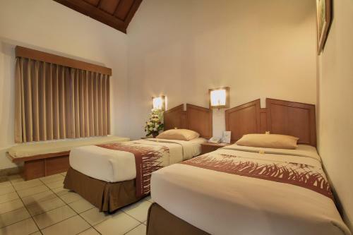 Hotel Kuta Lagoon Resort And Pool Villas