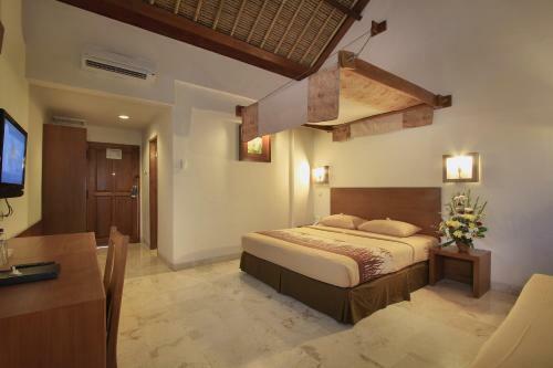 Hotel Kuta Lagoon Resort And Pool Villas